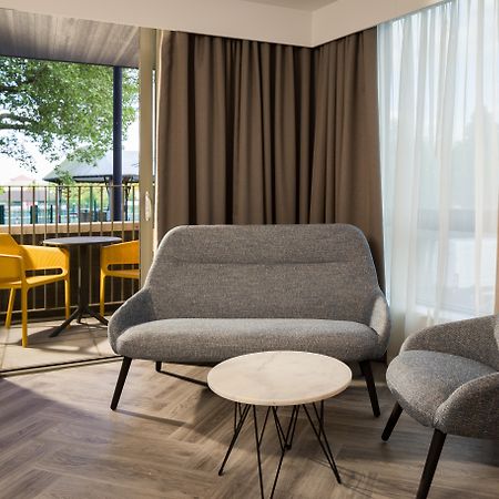Roomzzz London Stratford Экстерьер фото