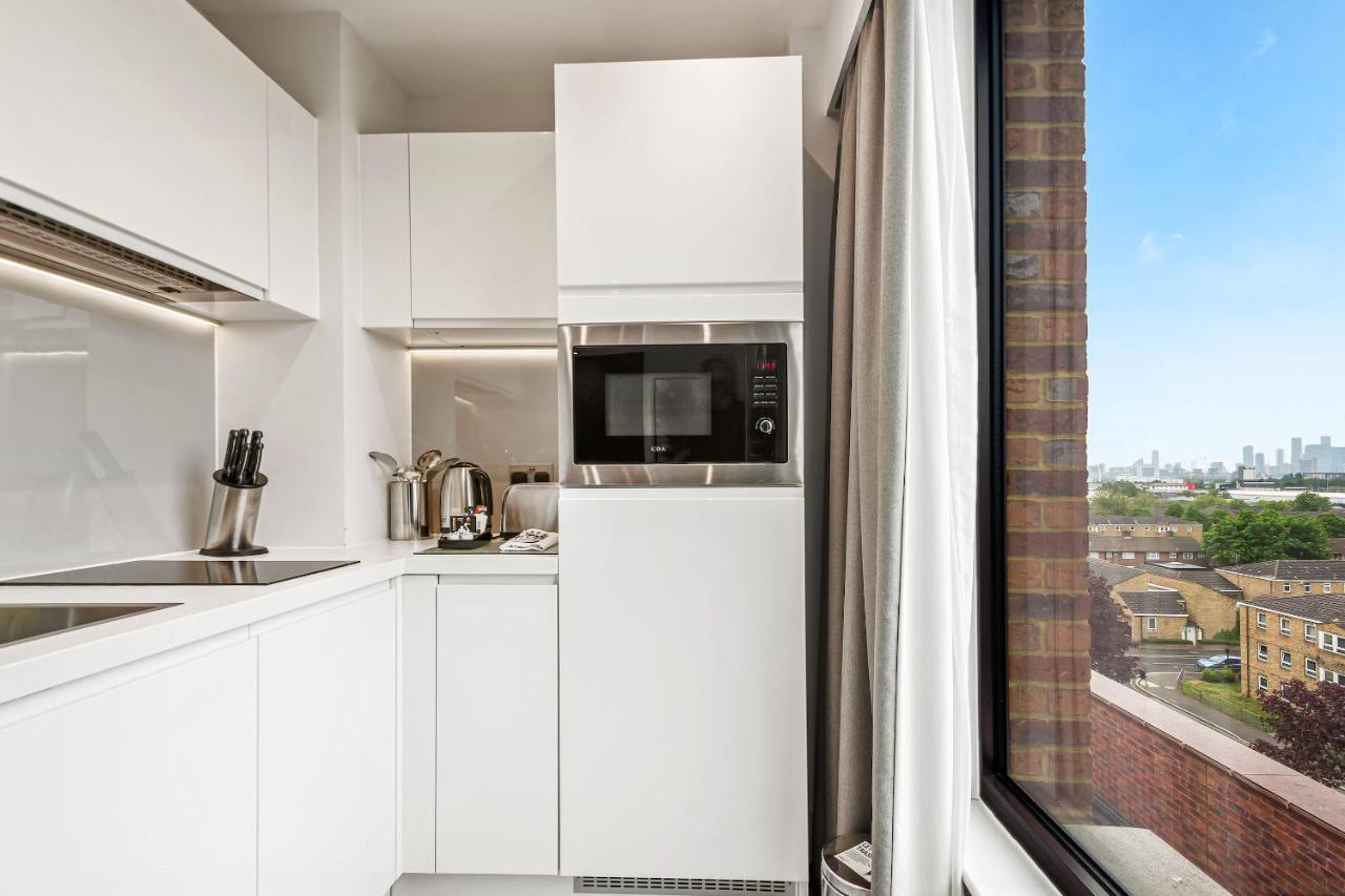 Roomzzz London Stratford Экстерьер фото