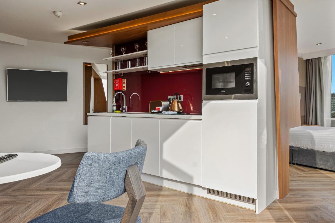 Roomzzz London Stratford Экстерьер фото