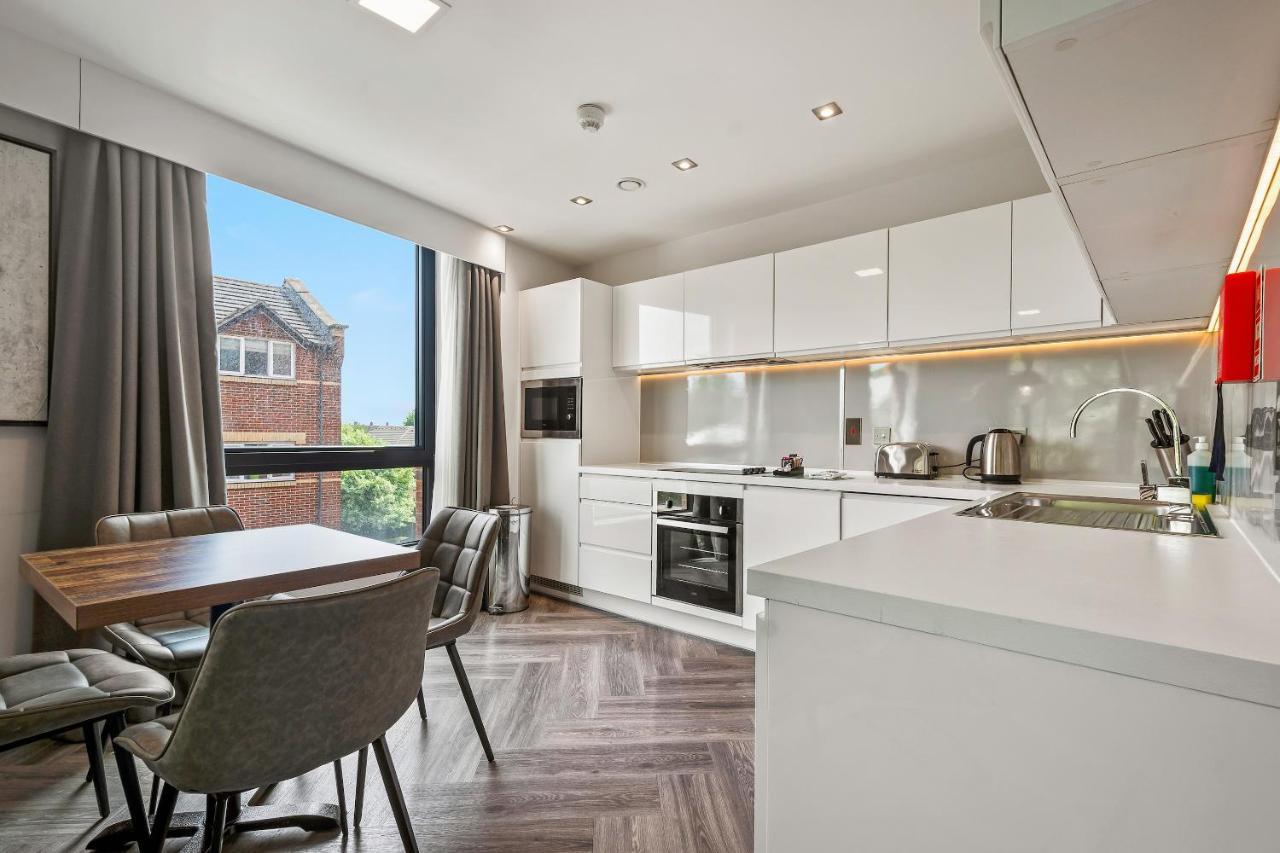 Roomzzz London Stratford Экстерьер фото