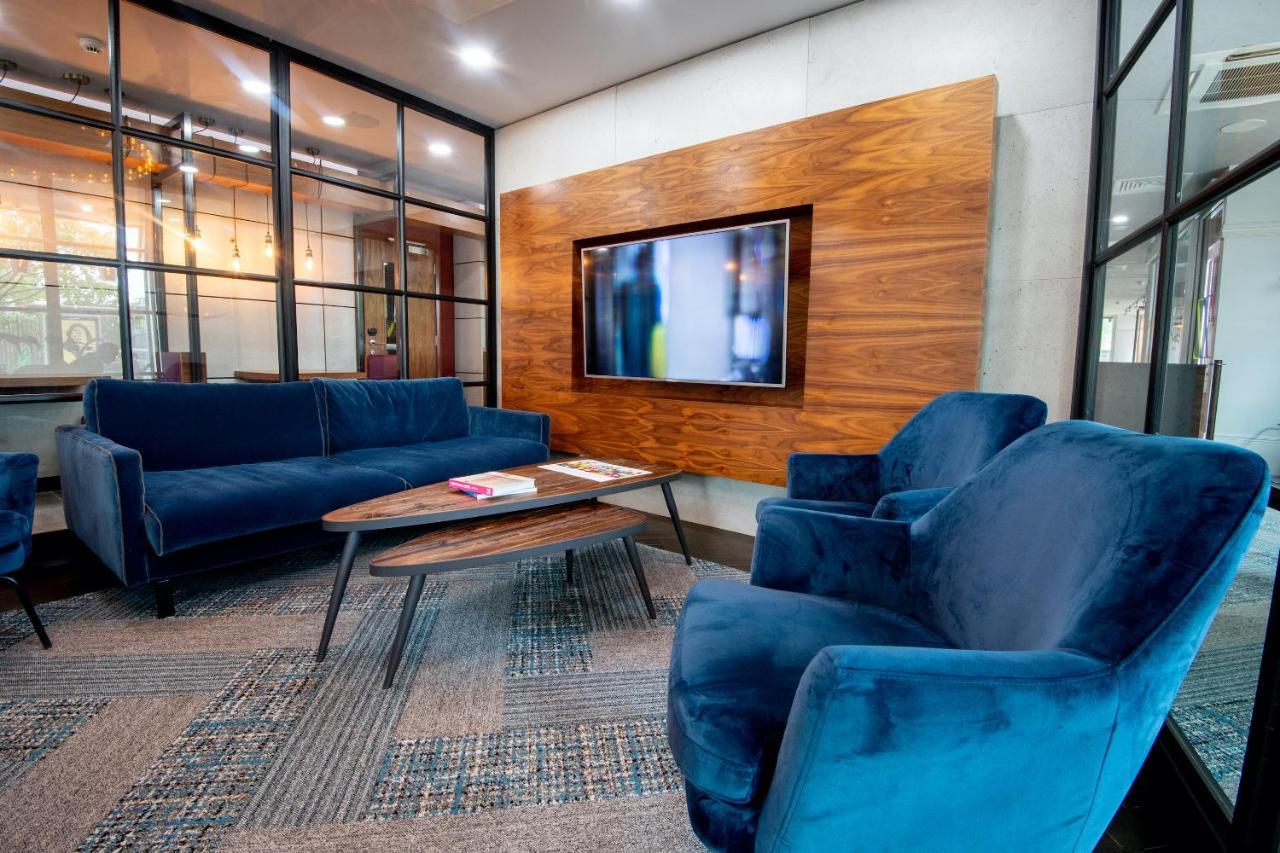 Roomzzz London Stratford Экстерьер фото