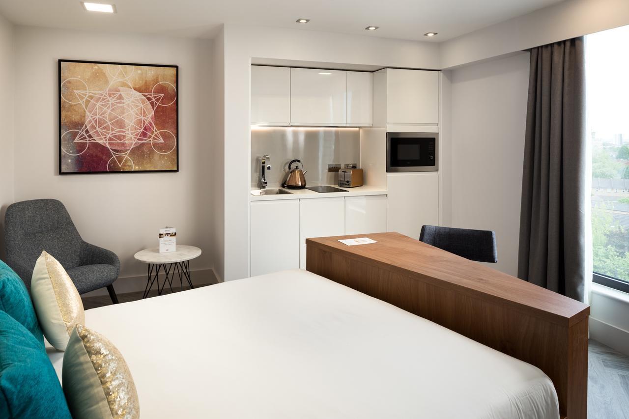 Roomzzz London Stratford Экстерьер фото